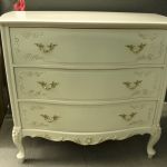 829 3282 CHEST OF DRAWERS